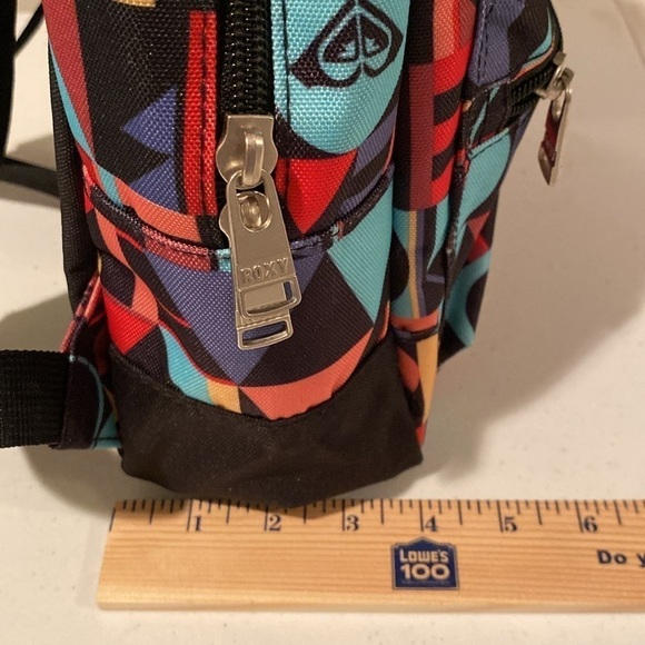 Roxy be young geometric multi colored  back pack looks new -clean - Picture 9 of 9